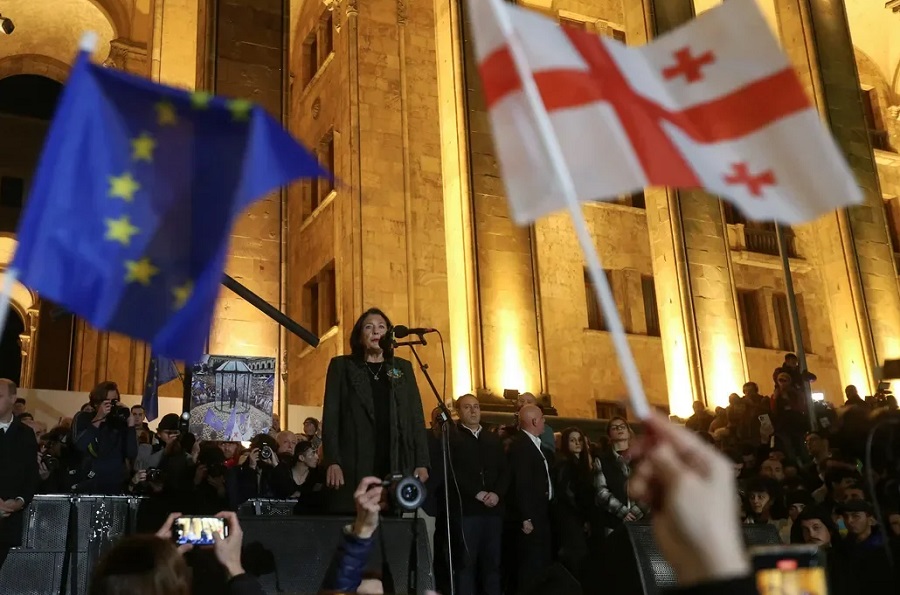 Georgia. Cittadini in piazza per protestare contro le elezioni truccate e lottare per il futuro europeo del paese